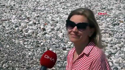 Konyaaltı Sahili kısıtlamadan muaf turistlere kaldı