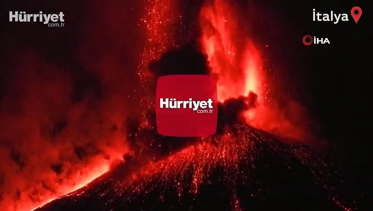 İtalya'daki Etna Yanardağı lav ve kül püskürttü