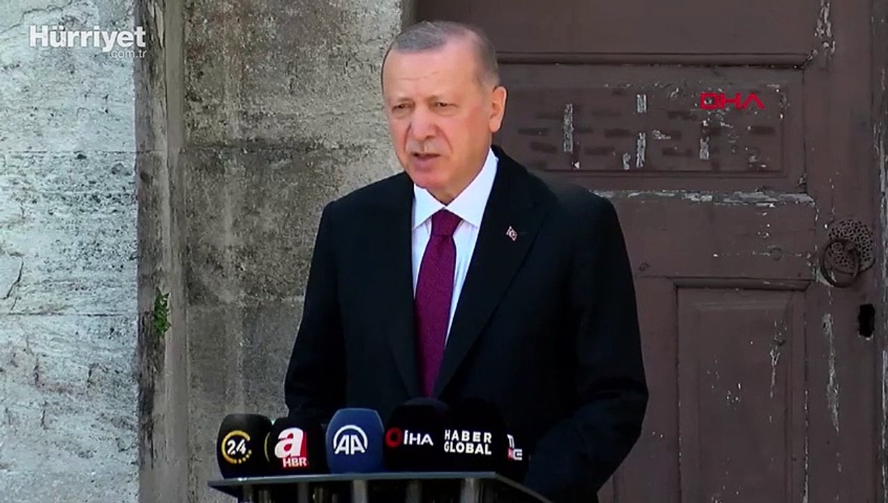 Cumhurbaşkanı Erdoğan gazetecilerin sorularını yanıtladı