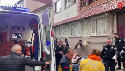 Ailesine şiddet uygulayan şüpheli polise bıçakla saldırdı