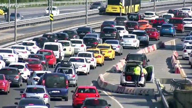 15 Temmuz Şehitler Köprüsü girişinde trafik yoğunluğu