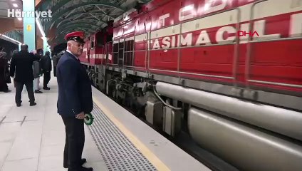 Turistik Doğu Ekspresi'ne Sivas'ta halaylı karşılama