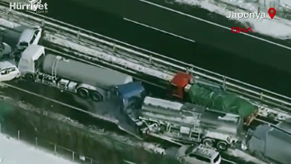 Japonya Osaki kentinde aralıksız süren kar yağışı nedeniyle zincirleme trafik kazası meydana geldi