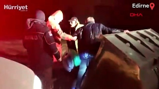 Uzunköprü'de sağanak dereler taştı, yollar ulaşıma kapatıldı