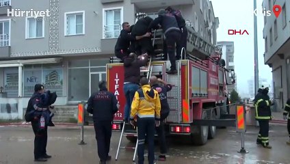 Kilis´te 5 katlı binada yangın  7 kişi dumandan etkilendi