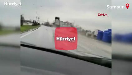Damperi açılan kamyon, PTS sisteminin bulunduğu taka çarpıp devrildi  o anlar kamerada