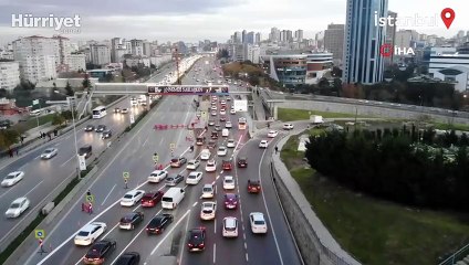 Maltepe'de D-100 karayolu daraltıldı, kilometrelerce trafik oluştu