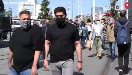 İstiklal Caddesi'nde kısıtlamaya saatler kala kalabalık oluştu