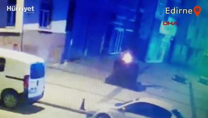 Uzunköprü'deki Adalet Anıtı, kimliği belirsiz kişilerce yakıldı