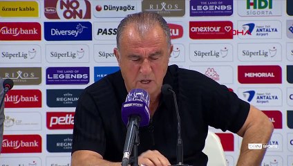 Fatih Terim: Galatasaray, Ailem ve dostlarımın olduğu üçgende kalacağım