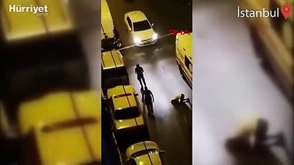 Eyüpsultan'da sokak ortasında eşini başından vurdu