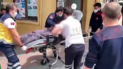 Husumetlisini bıçaklayıp kaçtı, kahvede çay içerken yakalandı