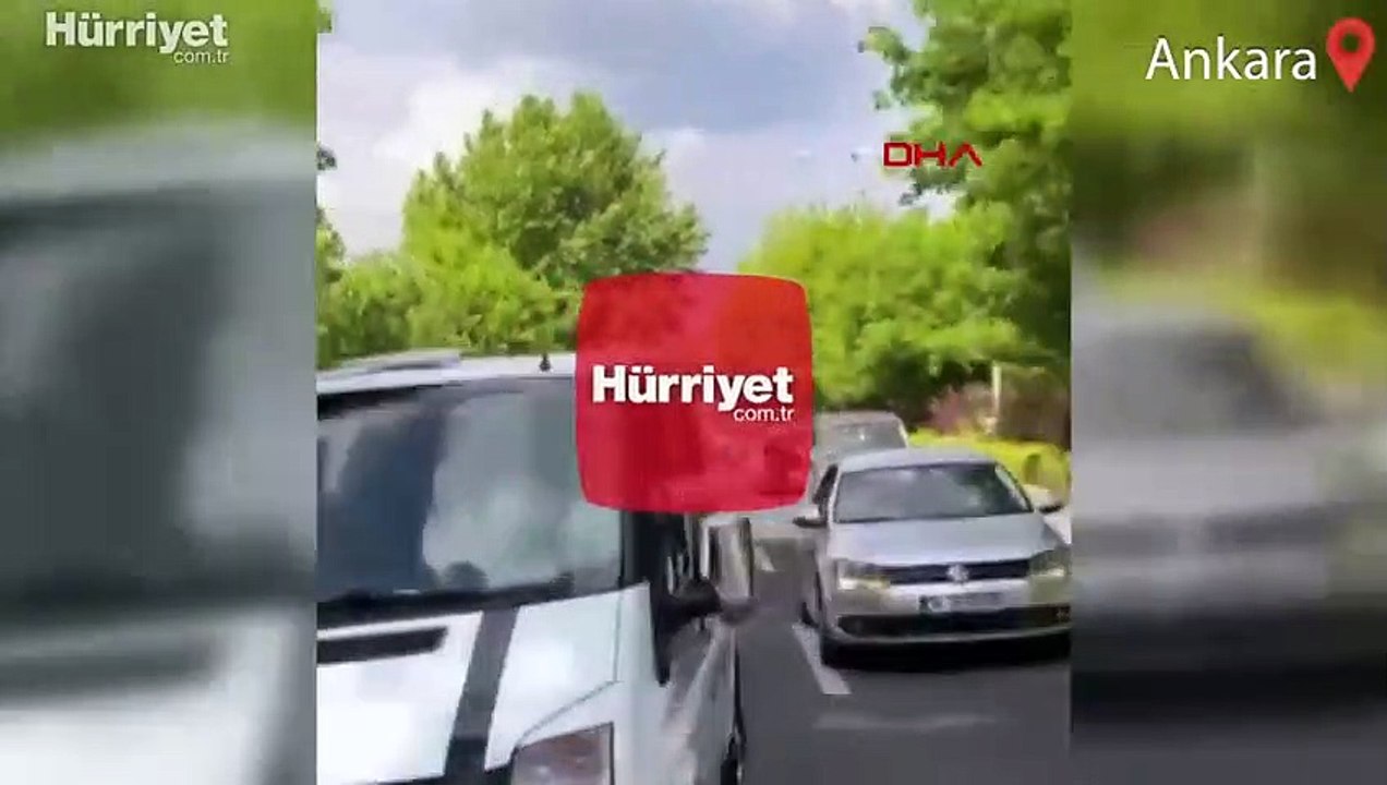 Düğün konvoyunda havaya rastgele ateş etti