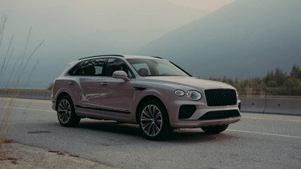 The new Bentley Bentayga EWB Azure Design in Dove Grey