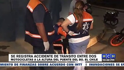 Choque de motociclistas deja dos personas lesionadas en el barrio Abajo de la capital