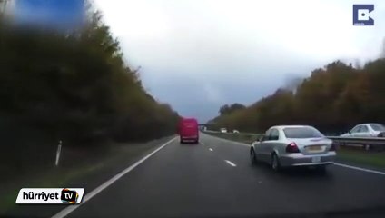 Yoğun trafikte tehlikeli sürüş