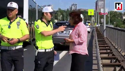 15 Temmuz Şehitler Köprüsü'nde bir otomobil takla attı