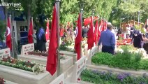 TBMM Başkanı Şentop, 15 Temmuz Demokrasi Şehitliği'ni ziyaret etti