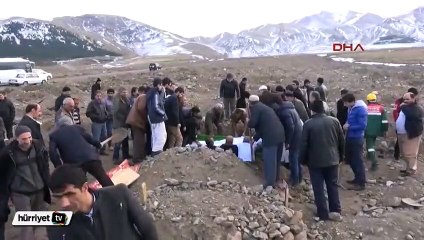 Mezarlıkta ’kış’ için bin 800 mezar kazıldı