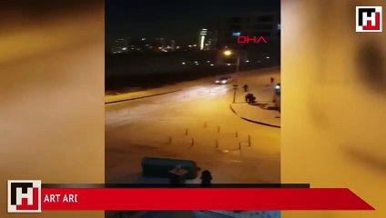 Art arda iki aracın kayarak kalabalığa daldığı anlar kamerada