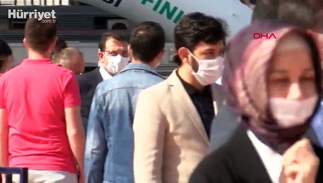 Taksim Cumhuriyet Anıtı'nda 19 mayıs töreni