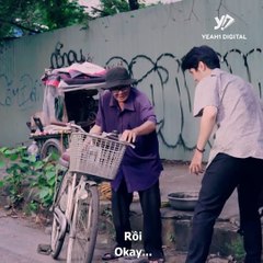 Bác bảo vệ già khóc nức nở bị mất việc oan vì làm điều tốt