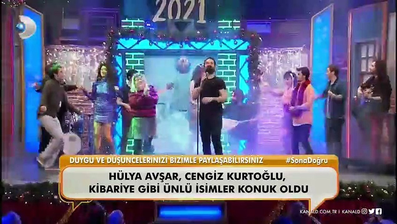 Çok Güzel Hareketler 2'nin Yılbaşı Özel bölümü Yılbaşı Gecesi Kanal D'de