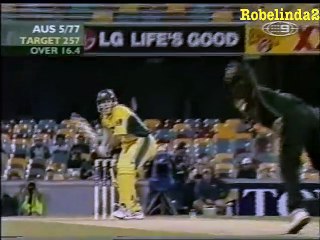 Shoaib Akhtar BRUTAL BOUNCER to Shane Watson 2002 GABBA _HIGH