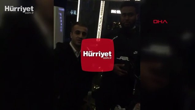 Taksicisi aracında unutulan 300 bin Euro'yu sahibine teslim etti