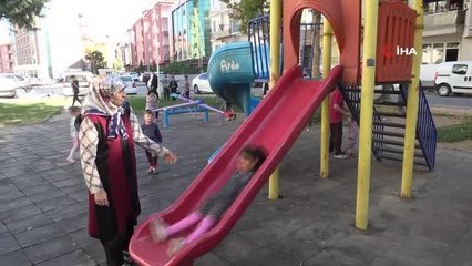 Yıllar sonra evlatlık olduğunu öğrenip yollara düştü