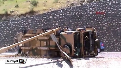 Askeri konvoyda kaza: 4 asker yaralı