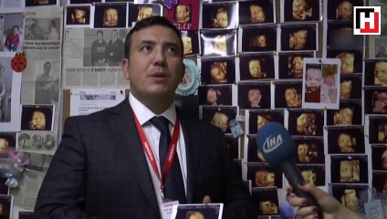 Anne karnında zafer işareti yaptı