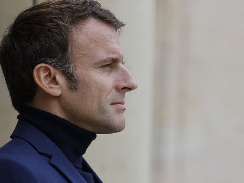 Pour la première fois, cette nuit, Emmanuel Macron a eu des mots forts sur la situation en Ukraine