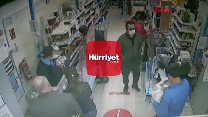 Muğla'da 4.3 büyüklüğündeki deprem güvenlik kameralarına yansındı