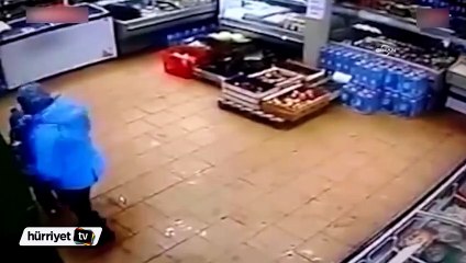 Rusya'da bir kadın, 6 yaşındaki oğlunu acımasızca dövdü