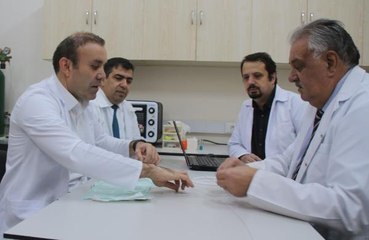 20 BİN TL'LİK İTHAL TIBBİ MALZEMEYİ YARI FİYATINA ÜRETTİLER