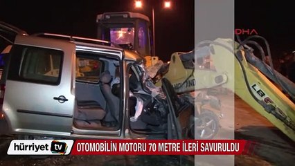 İzmir-Çeşme otoyolundaki kazada otomobil başka, motoru başka yere savruldu