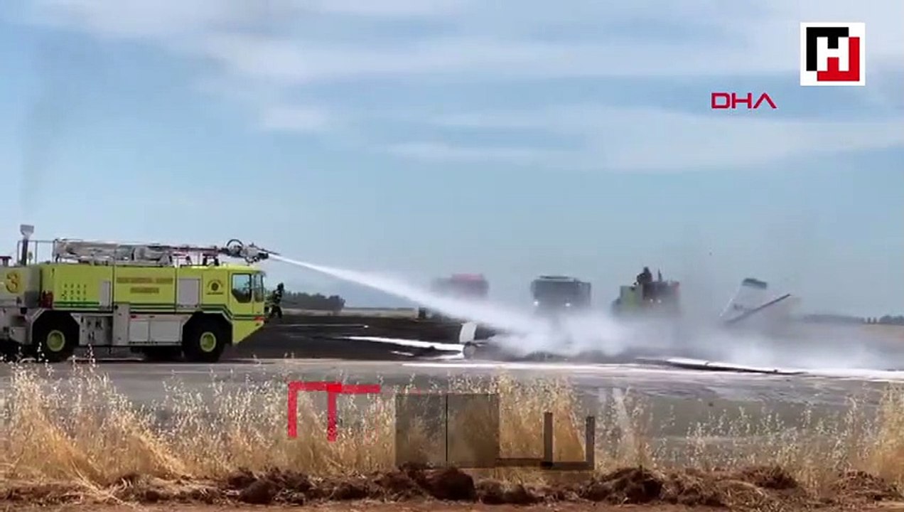 ABD'de küçük uçak kalkış sırasında alev aldı