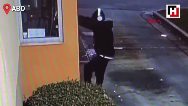 Girdiği restoranda yemek pişirip yedi, uyudu sonr soyup kaçtı