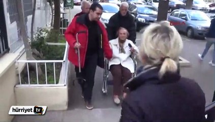 90 Yaşında oy kullandı