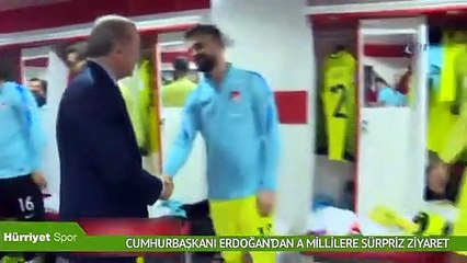 Cumhurbaşkanı Erdoğan’dan A Millilere sürpriz ziyaret