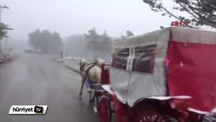 Bolu Abant'a Nisan'da kar yağdı