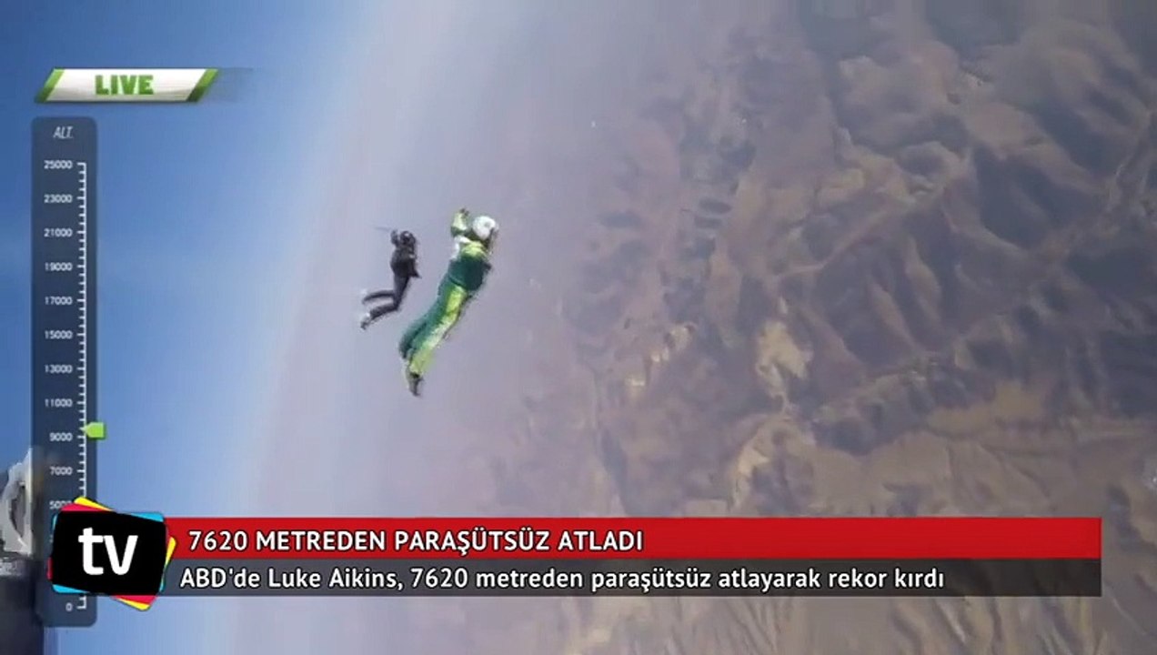 7620 metreden paraşütsüz atladı