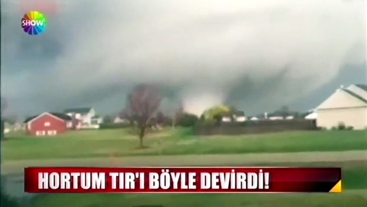 Hortum TIR'ı böyle devirdi