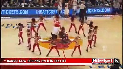 PONPON KIZA SÜRPRİZ EVLİLİK TEKLİFİ