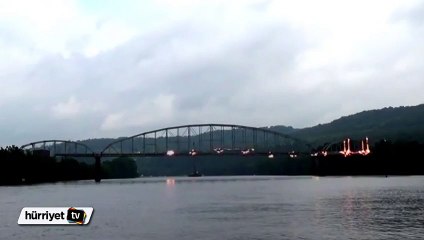 110 yıllık köprü böyle yerle bir oldu