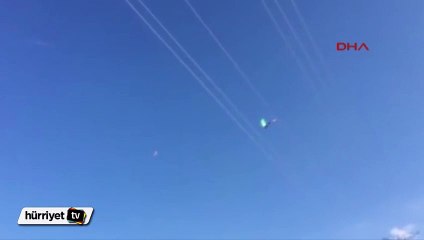 Hava dalışçısı yüksek gerilim hattına takılıp böyle yere çakıldı