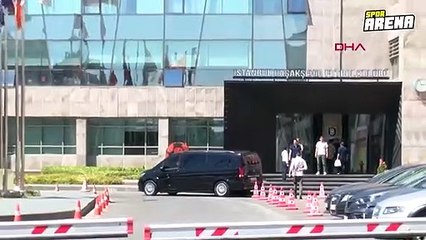 Abdullah Avcı vedalaşarak tesislerden ayrıldı