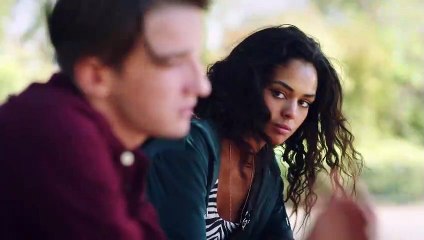 Plus belle la vie : [Indiscrétion] – Betty enceinte ?!