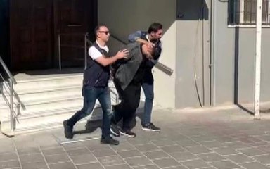İzmir 3. sayfa haberi... Akılalmaz dolandırıcılığa İzmir merkezli 3 ilde operasyon: 6 gözaltı